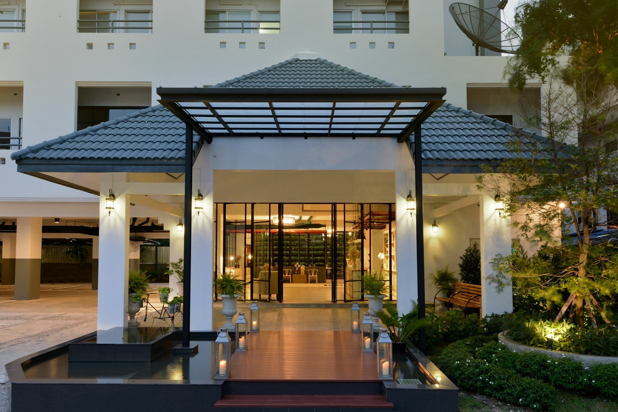 Ruenthip Pattaya Hotell Eksteriør bilde